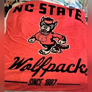 North Carolina State Wolfpack Fleece Throw Blanket 60" x 65"